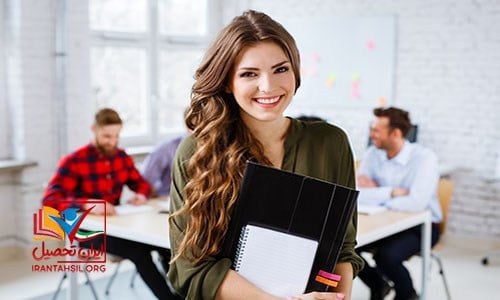 شاخه های رشته علوم انسانی